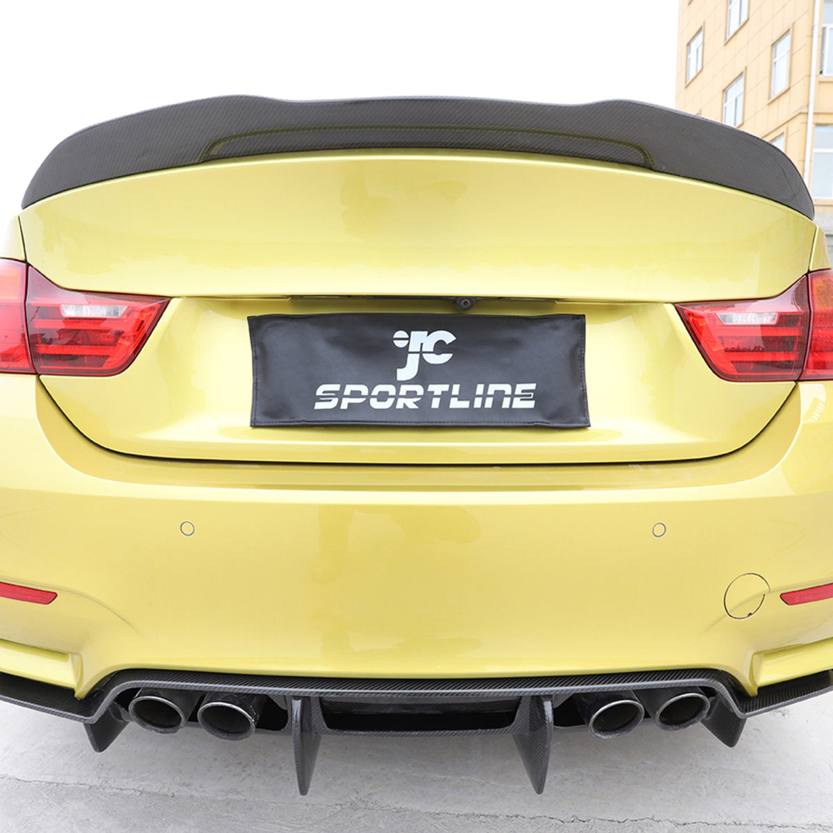 3D Style Carbon Fiber Trunk Spoiler - BMW F82 M4 (2)