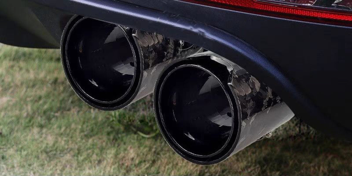 BL Style Carbon Fiber Exhaust Tips - BMW F82 M4 (7)